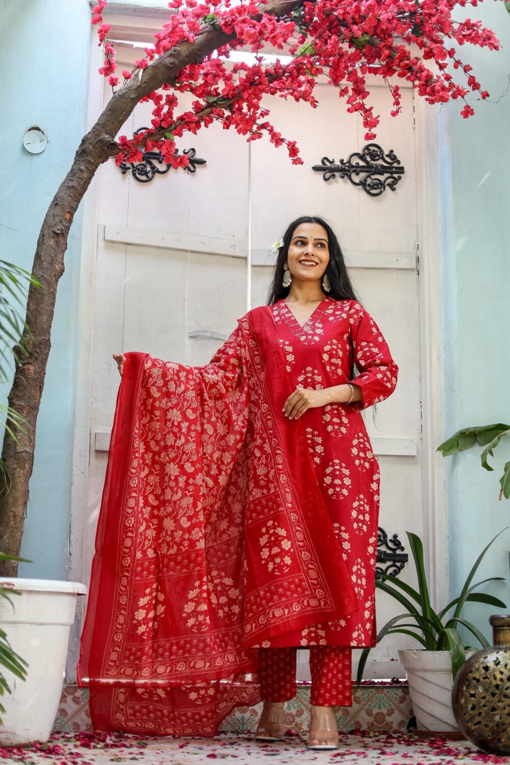 BEAUTIFUL STITCHED COTTON SUIT