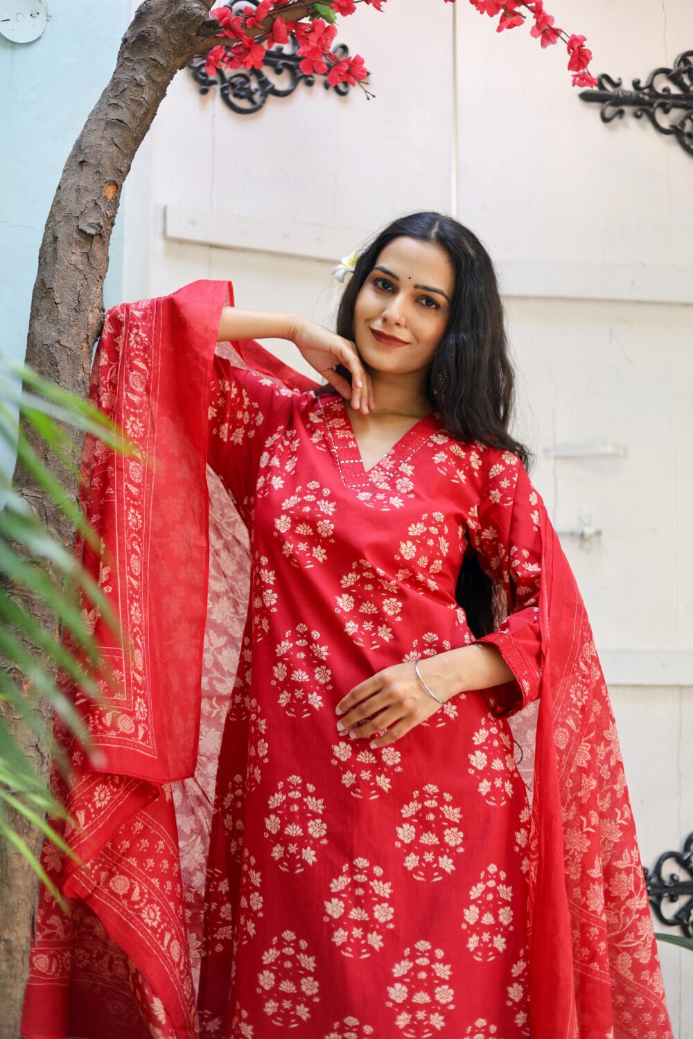 BEAUTIFUL STITCHED COTTON SUIT