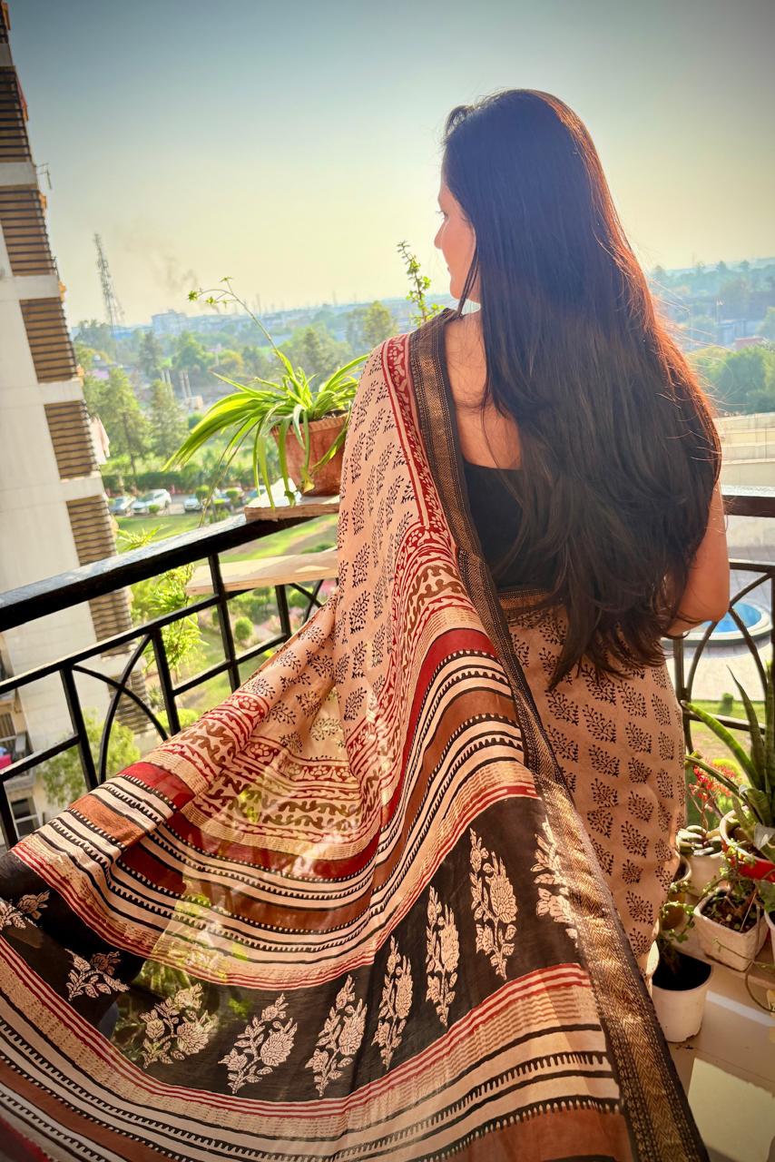 Maheshwari Silk Saree with Zari Border  ( MSS2601 )