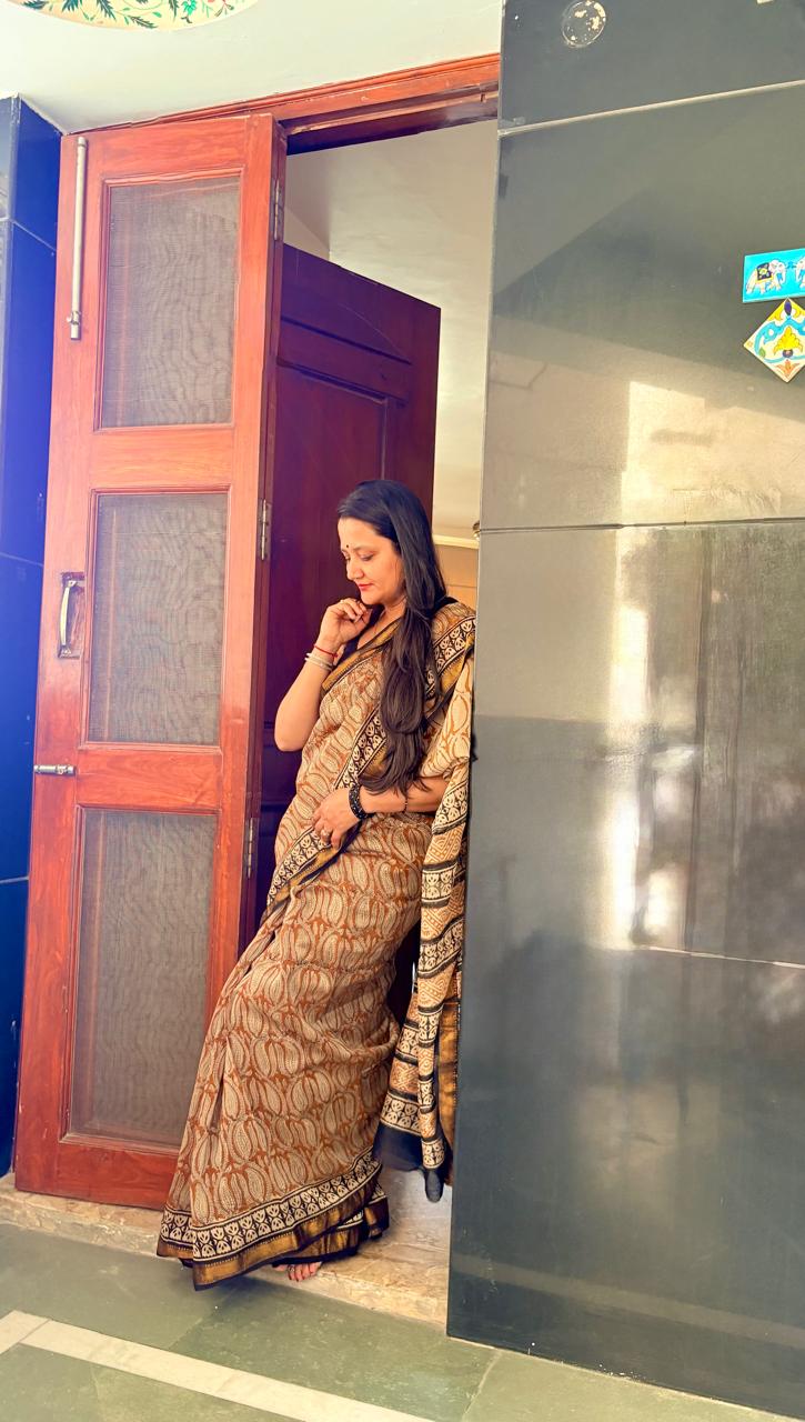 Maheshwari Silk Saree with Zari Border  ( MSS2604)