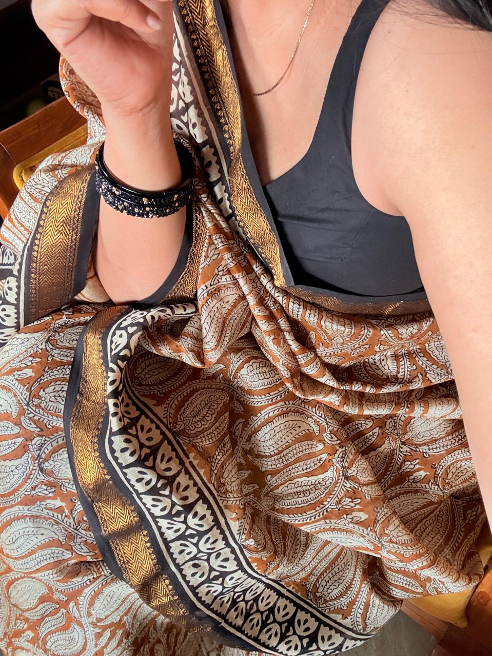 Maheshwari Silk Saree with Zari Border  ( MSS2604)