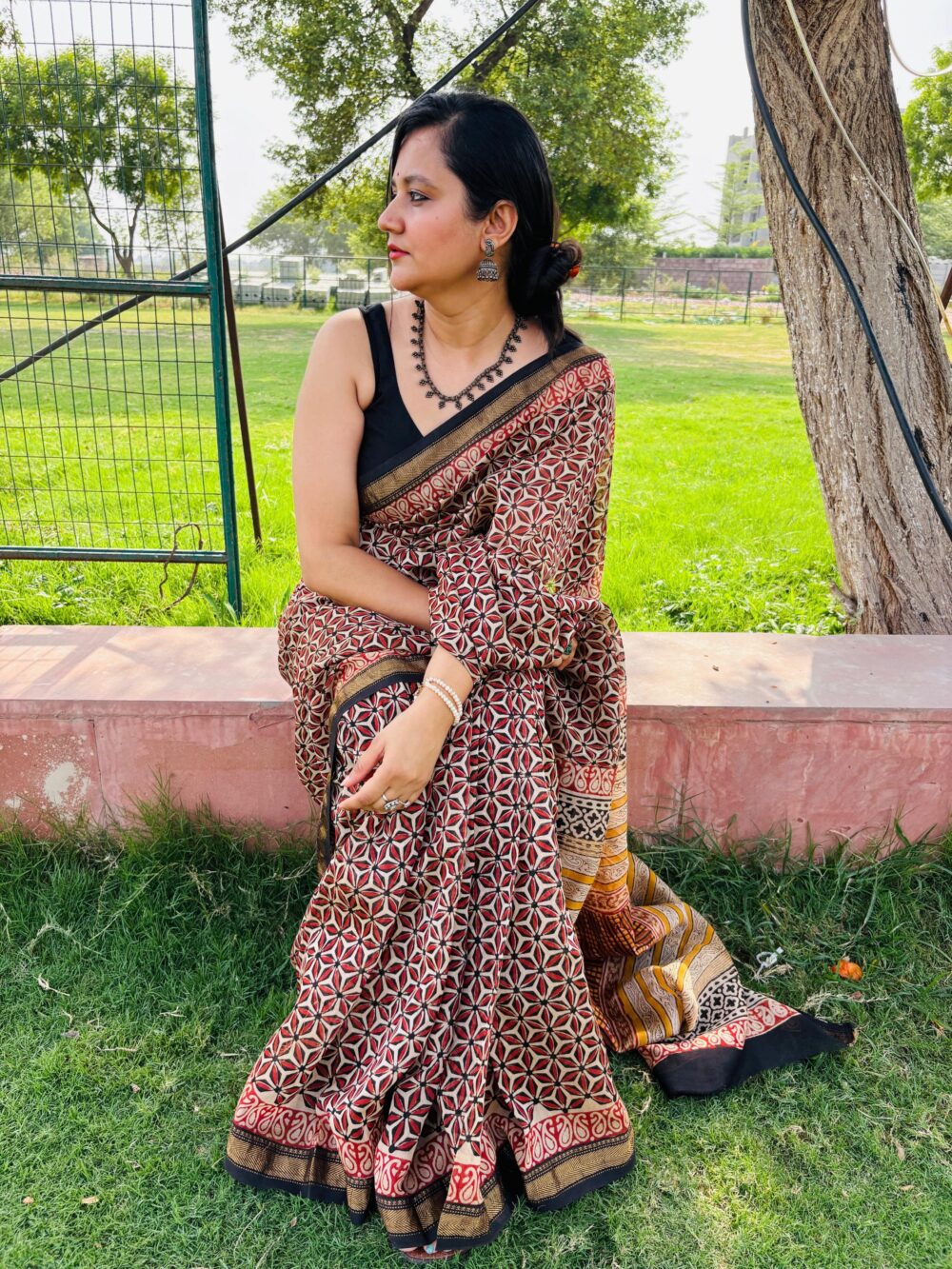 Maheshwari Silk Saree with Zari Border  ( MSS2606)