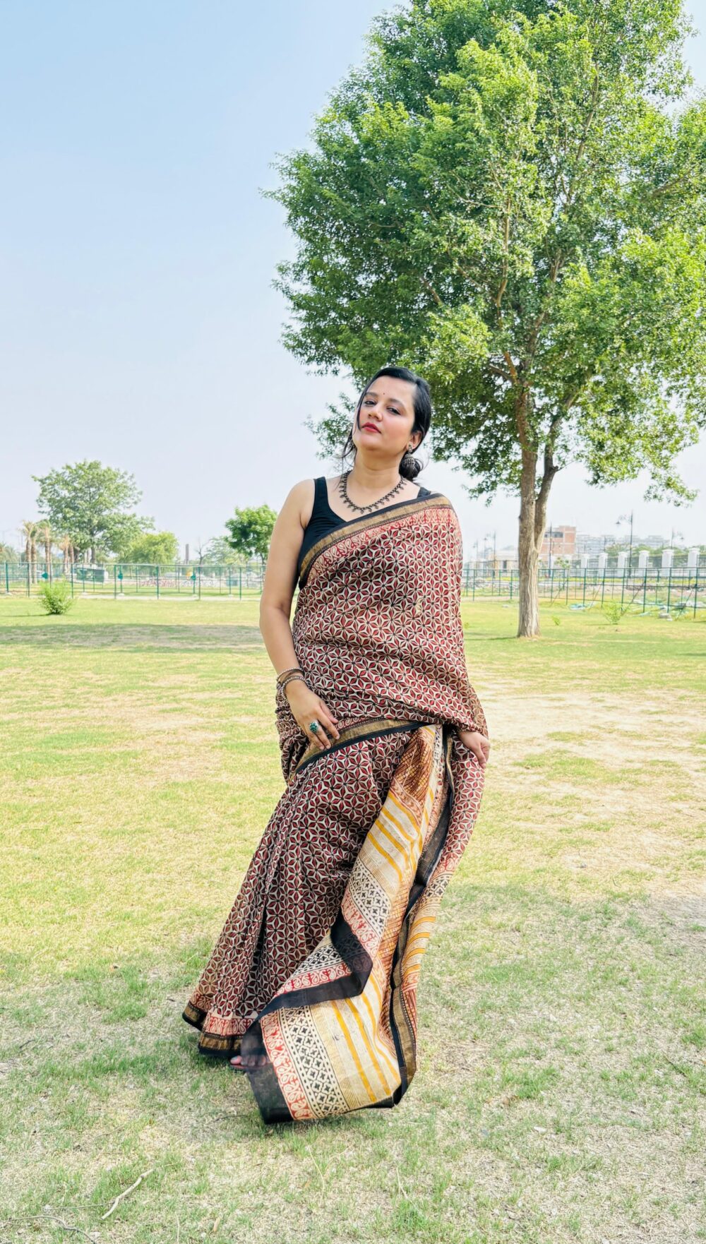 Maheshwari Silk Saree with Zari Border  ( MSS2606)