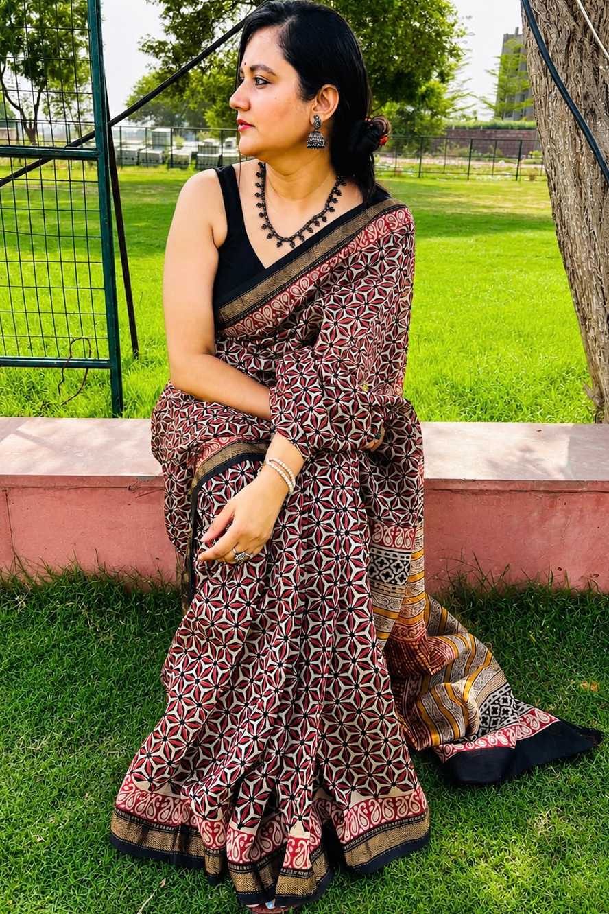 Maheshwari Silk Saree with Zari Border  ( MSS2606)