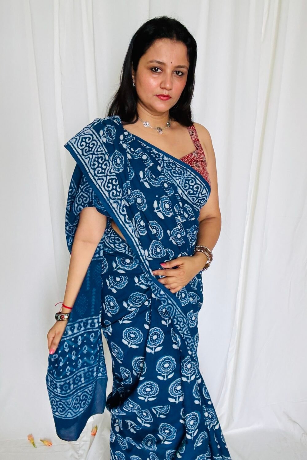 2026/07/331549-2-scaled.jpg Premium Cotton Saree with Blouse Piece ( CS2576)