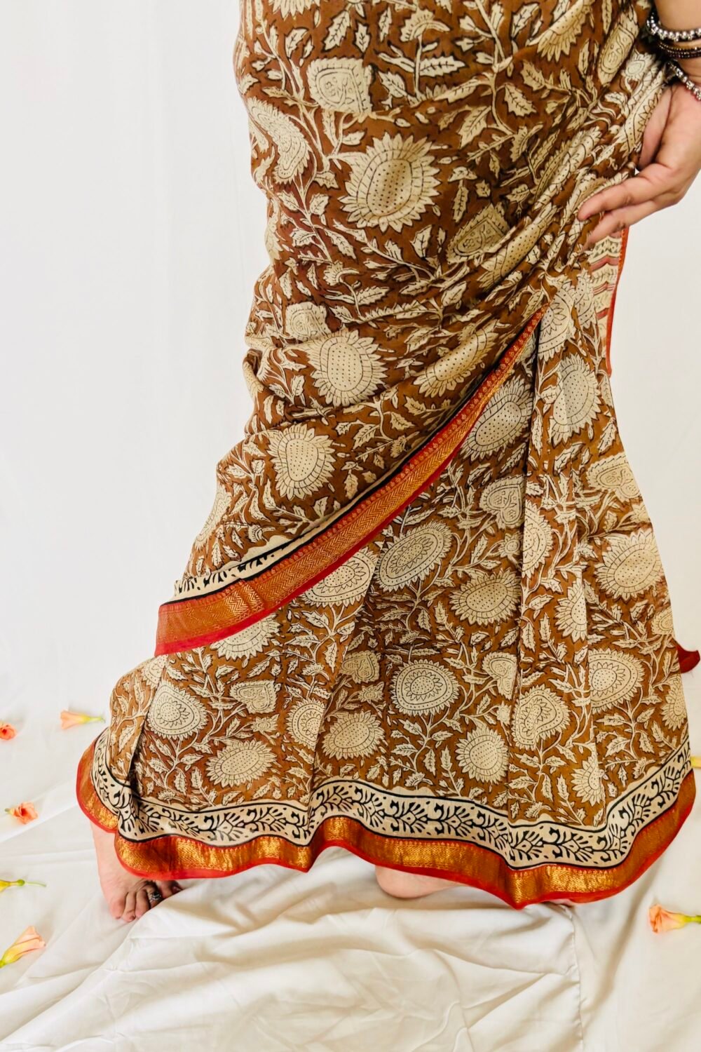 Maheshwari Silk Saree with Zari Border  ( MSS2610)