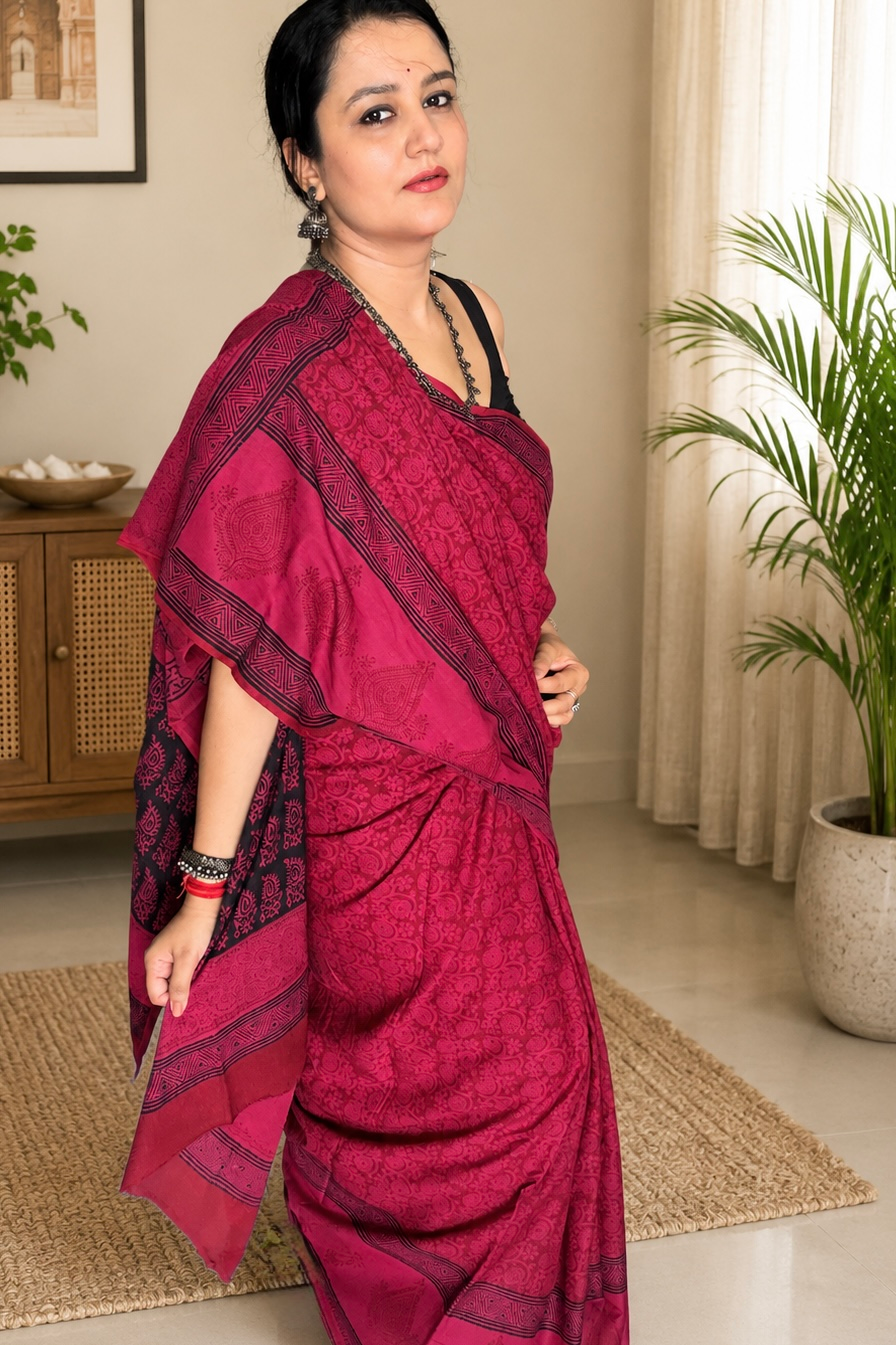 2026/08/350017.png Premium Cotton Saree with Blouse Piece ( CS2578)