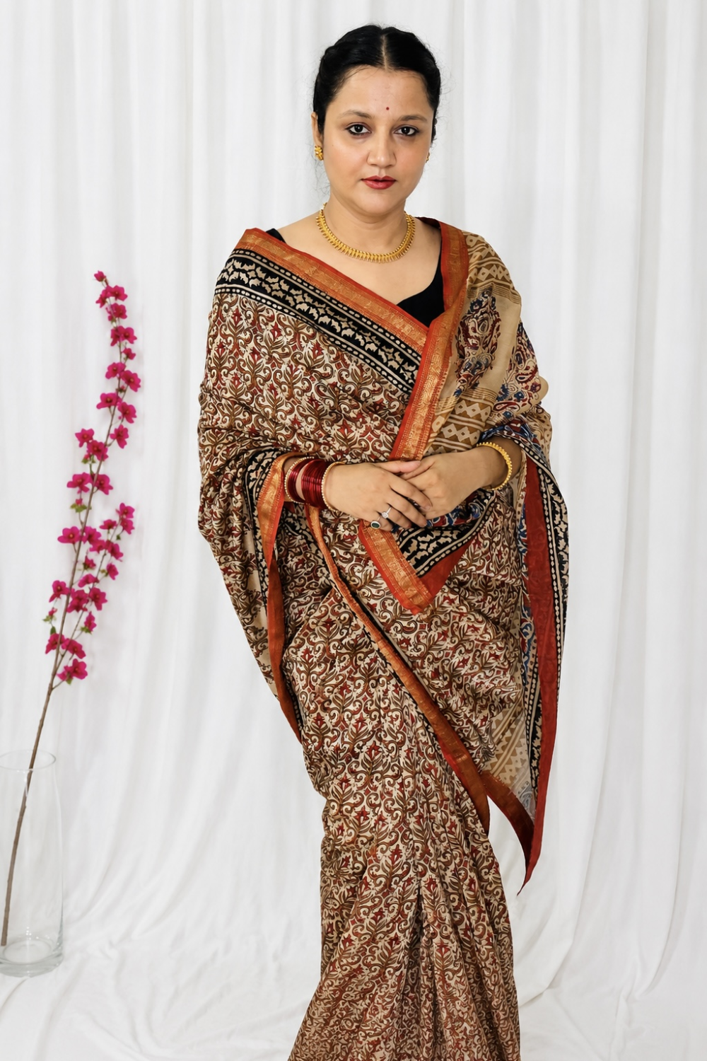 2026/08/375793-1.png Maheshwari Silk Saree with Zari Border ( MSS2612)