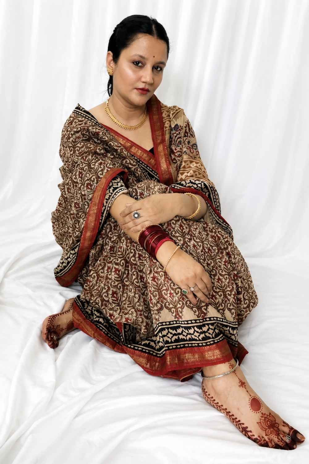 2026/08/375800-1.png Maheshwari Silk Saree with Zari Border ( MSS2612)