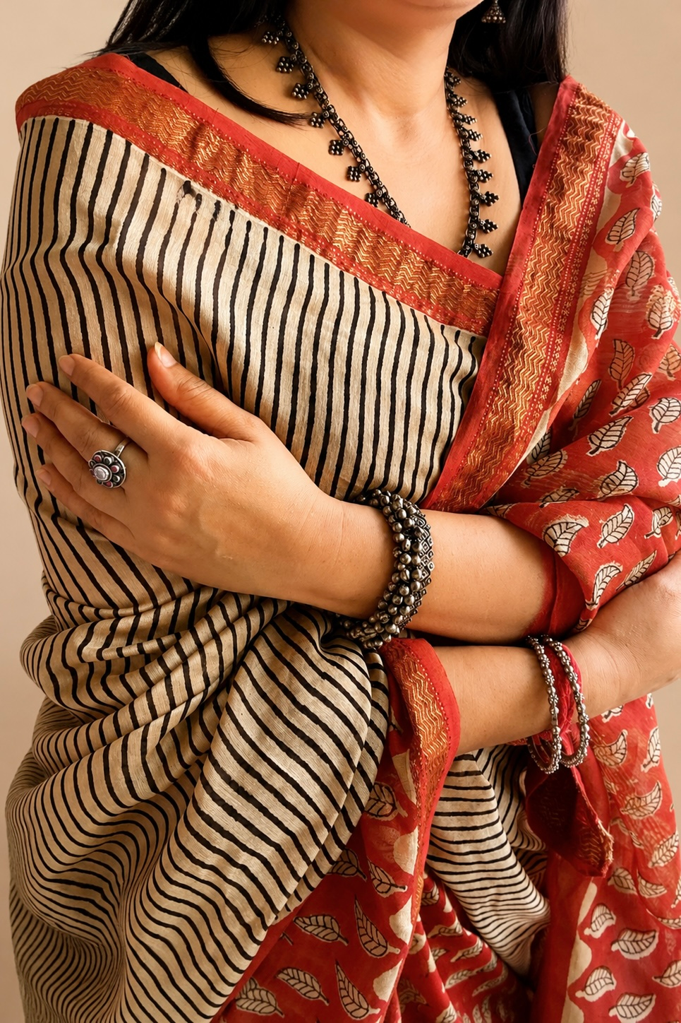 2026/08/390261.png Maheshwari Silk Saree with Zari Border ( MSS2615)