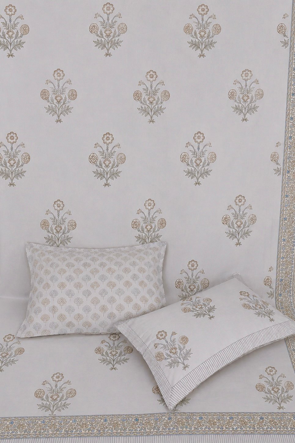IMG_6678 The Gulmohar Collection Premium Cotton Bedsheet (BS25017)